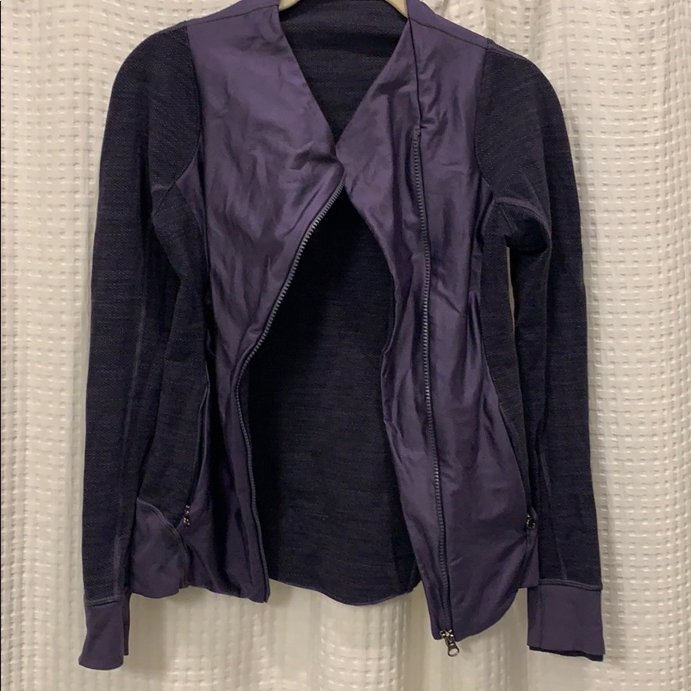 Lululemon jacket - Picture 4 of 6